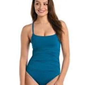 LA BLANCA ISLAND GODDESS ROUCHED WOMEN OCEAN SWIMSUIT ONE PIECE SIZE 8 UPF 50+